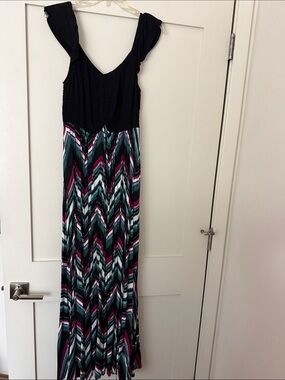Torrid. 2X.  Black Maxi Dress with Teal, Magenta & White Chevron Skirt